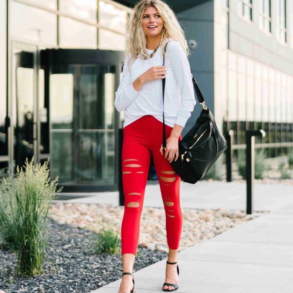 ZYIA Red Slashed Luxe Hi-Rise 7/8 24” Leggings